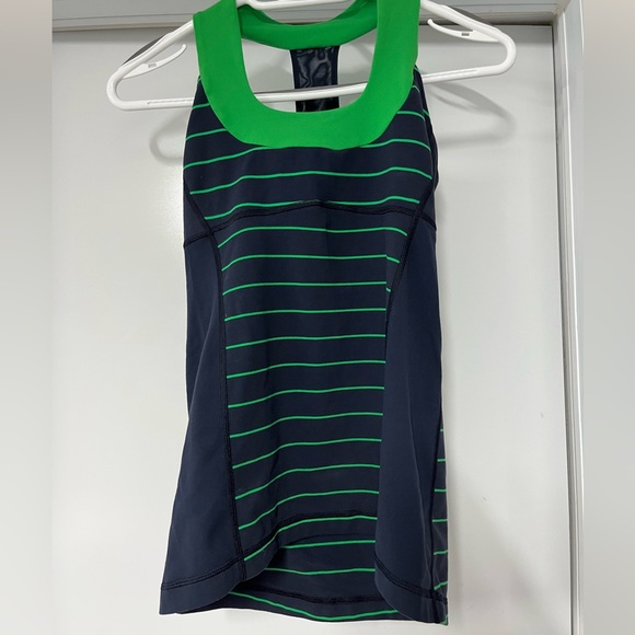 Lululemon scoop neck tank top - Picture 2 of 5